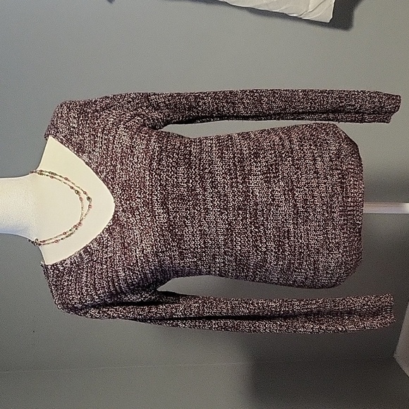 SO V-Neck Lace-Up Back Detail Maroon and White Sweater - Size XS - Picture 2 of 8